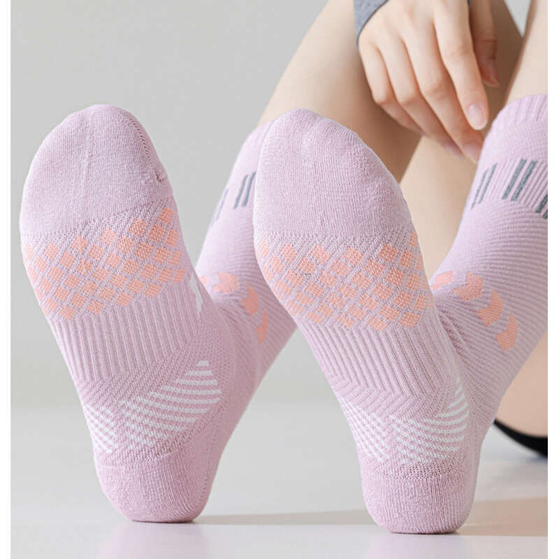 Sweat Absorbing Children's Professional Sports Spring And Autumn Tube Anti Slip, Yoga Odor, Fitness Long Socks,_voghion.com