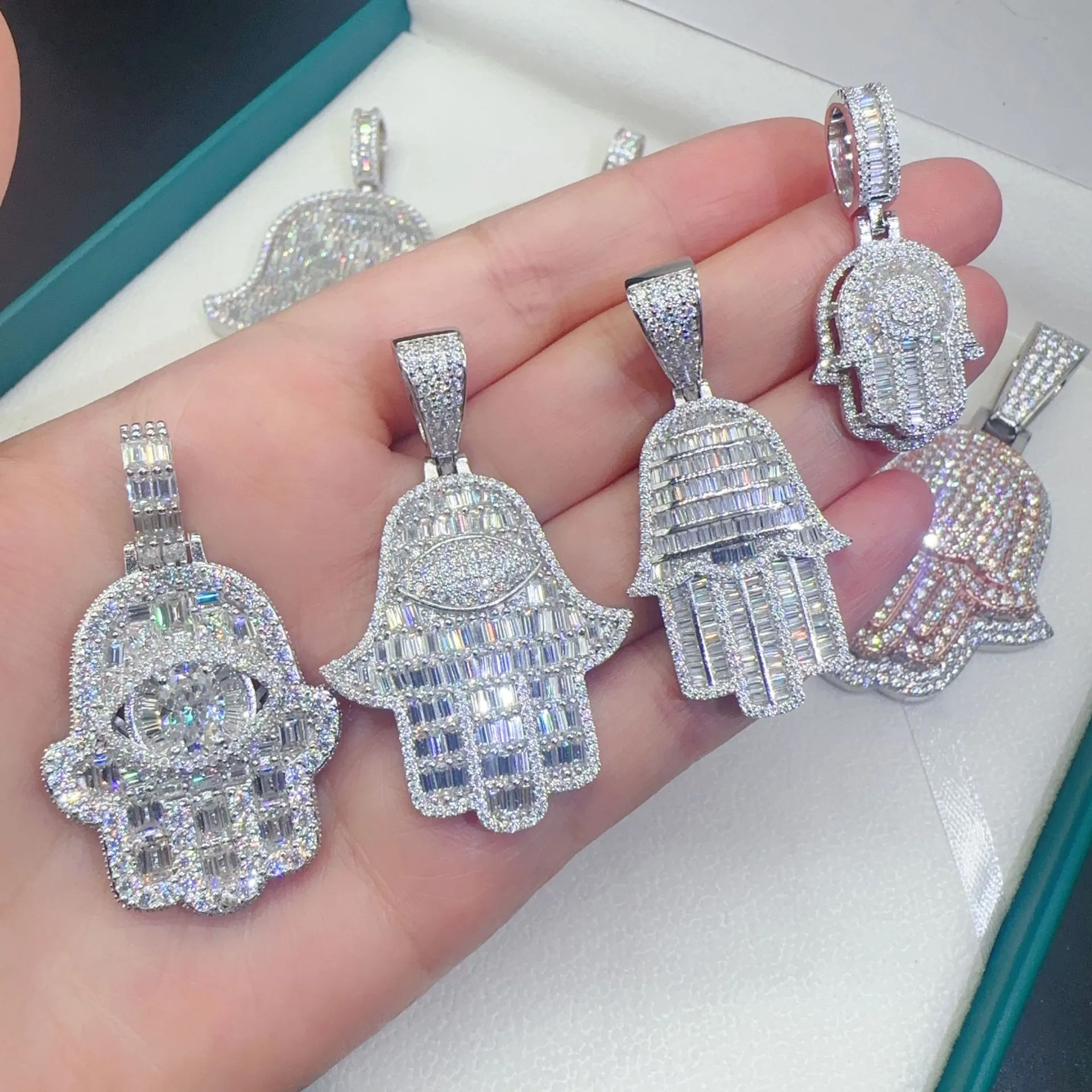 Joias de hip hop Srling Sier VVS Moissani Iced Out Hamsa Pingente de mão para homens Pass Dias Tesr com GRA_voghion.com