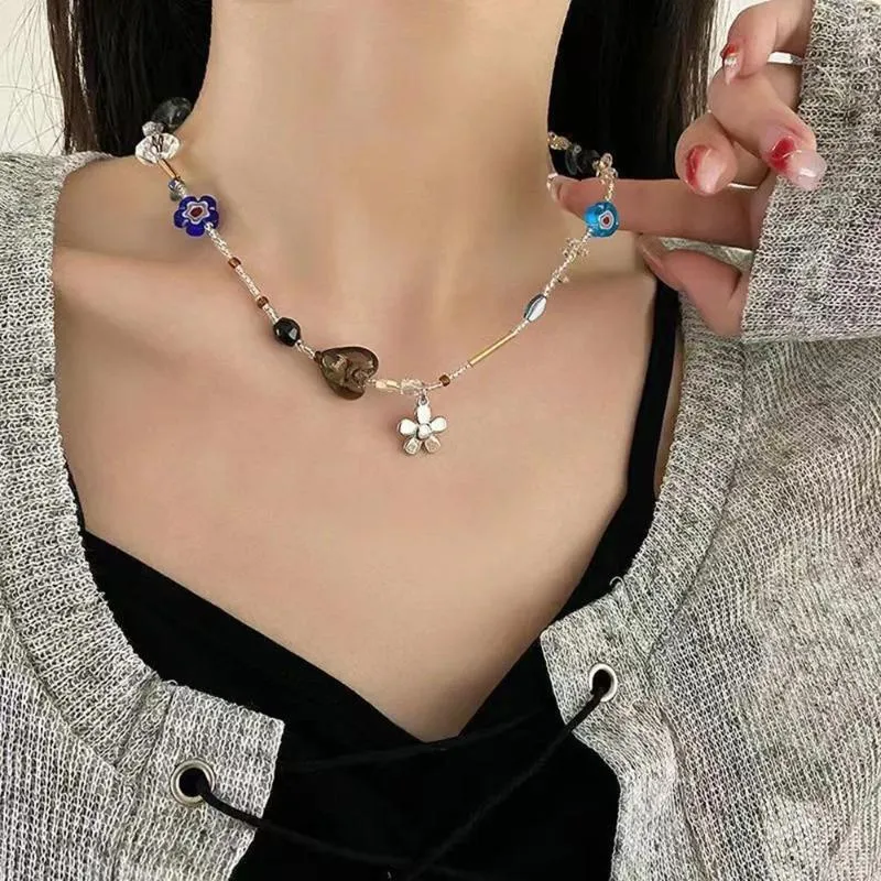 Chains Korean Trendy Exquisite Retro Flower Love Heart Beaded Necklace For Women Personality Simple Cool Clavicle Chain_voghion.com