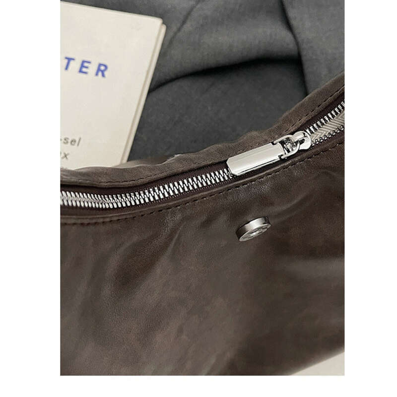 Schulterhandtasche mit großer Kapazität, Pendlerdesign, Nischen-Leichtgewicht-Reiserucksäcke für Damen_voghion.com