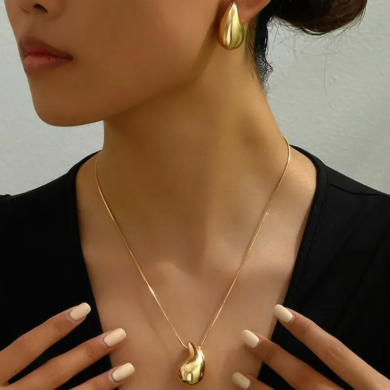sieradenontwerper vrouwen kralen kettingen oorbellen waterdruppelvorm sieradenset 2 stuks ketting oorbellen goud zilver_voghion.com