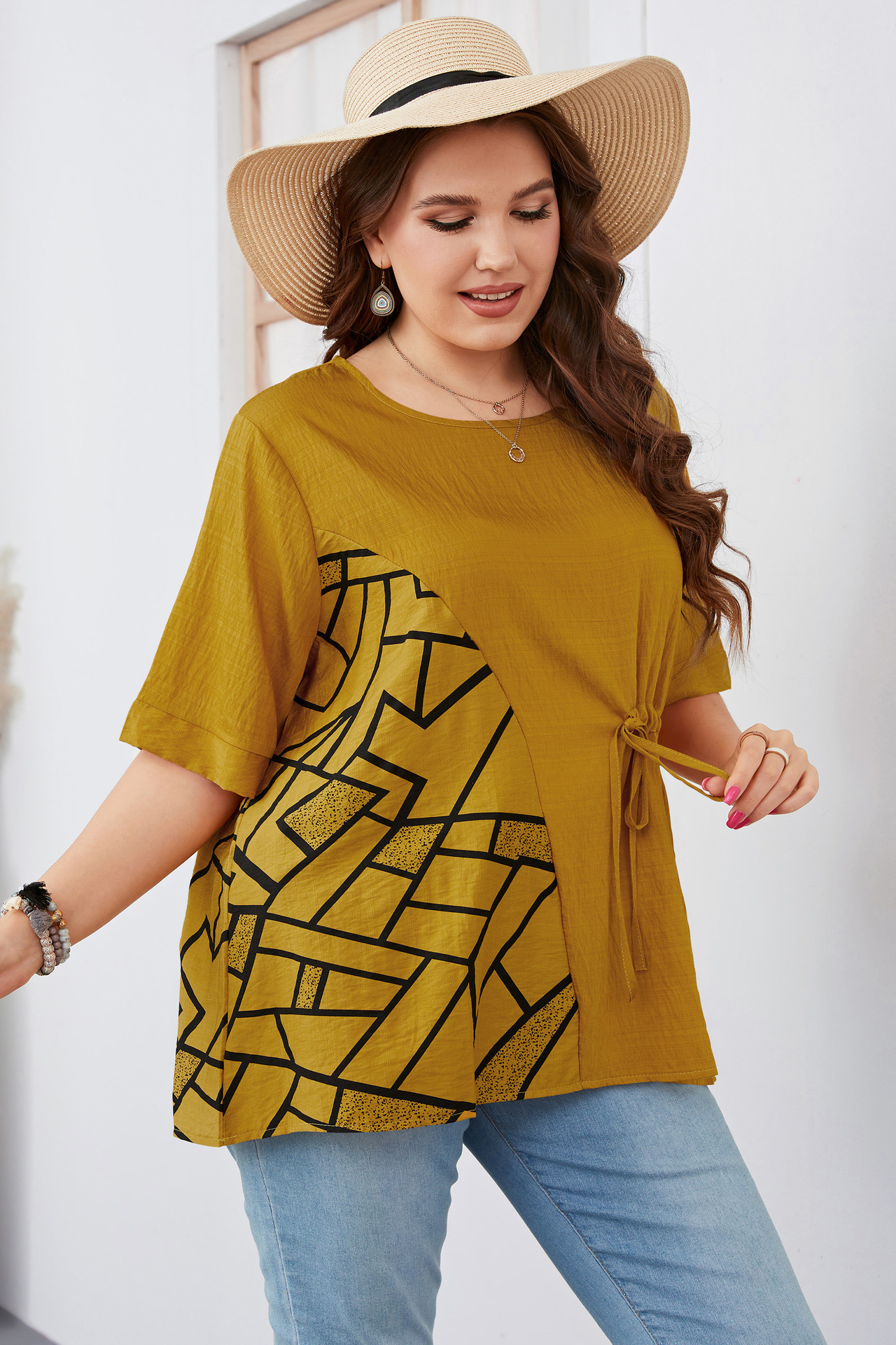 plus size women's clothing five-point short-sleeved round neck slim temperament commuting solid color plus size fat girl shirt_voghion.com