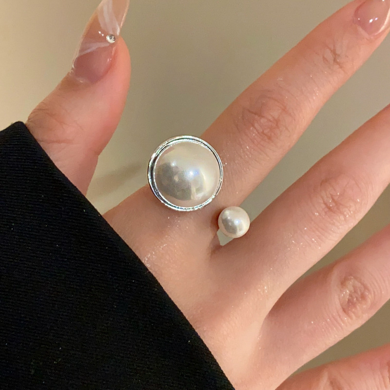 Real Gold Electroplated Zircon Heart Opening from South Korea Irregular Pearl Index Finger Ring Fashion and Elegant_voghion.com