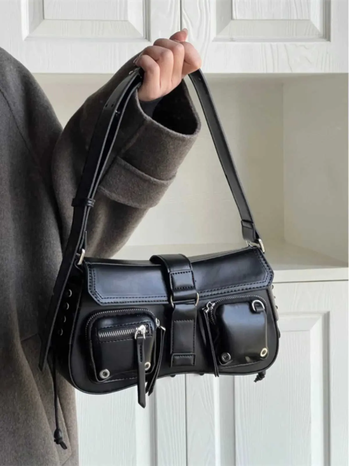 Y2K Femmes Coréennes Haruku Vintage Gothique Noir Sac À Main Esthétique Élégant Punk Portefeuille Sac À Main Sacs À Main Épaule Tendance_voghion.com