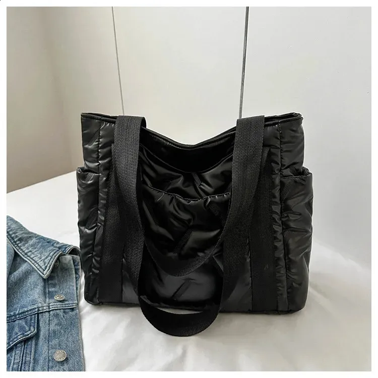 Winter Daunen Baumwolle Casual Tragetaschen Frauen Einfarbig Mode Umhängetasche Damen Handtaschen Für Pendler Geschenk 240902_voghion.com