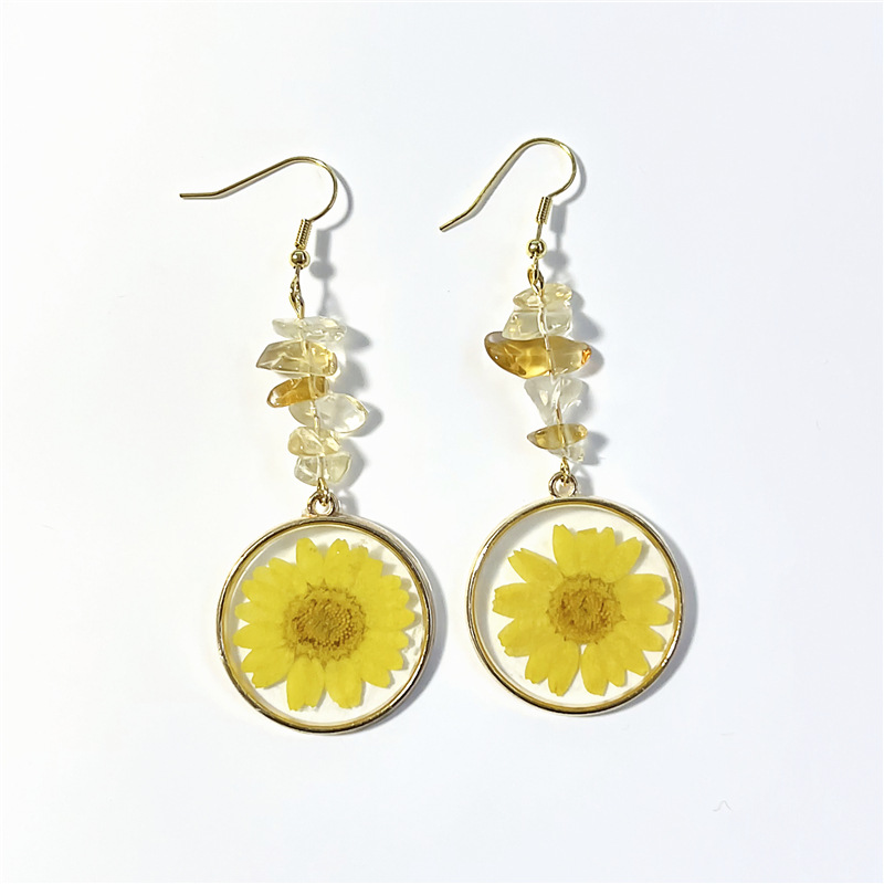 Cross-border foreign trade transparent dried flower resin daisy dangling earrings bohemian style factory direct sales_voghion.com