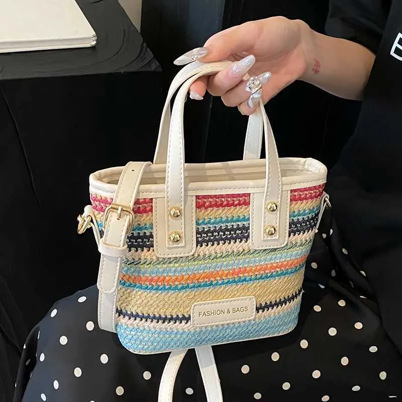 Borsa a secchiello intrecciata alla moda da donna, estiva, carina, piccola, con toppa in PU, con manico, a tracolla, design alla moda, per pendolari e viaggiatori_voghion.com