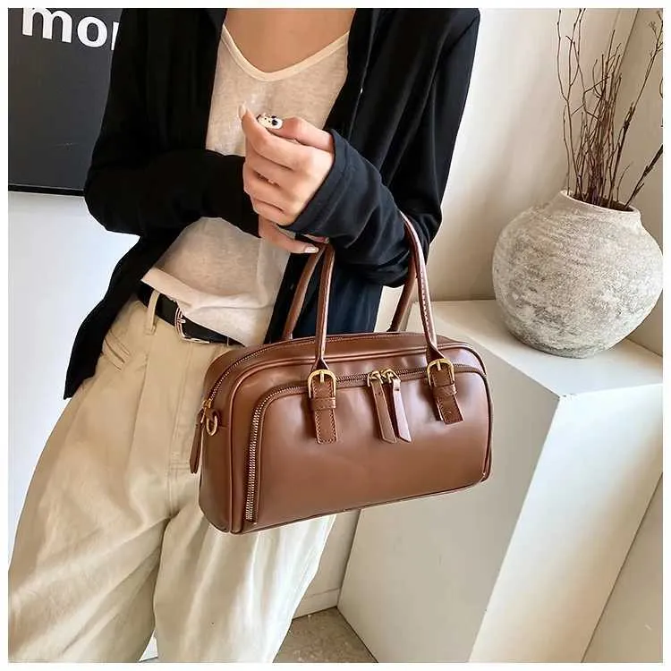 Vintage Handbags for Women Solid Pu Leather s Large Capacity Female Commute Wide Strap Crossbody Packs 2024 NewC241212_voghion.com