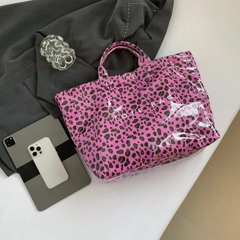 Fashion PVC Reusable Shopping Vintage Leopard Womens Large Capacity Waterproof Handbag Tote Beach Bag Travel 241115_voghion.com