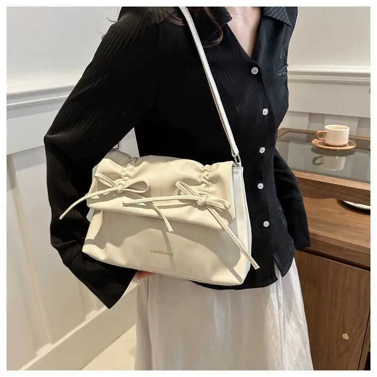 Unterwäsche Damenhandtasche große Kapazität Herbst und Winter 2024 neue High-End-Schulter-Pendlertasche Y241025_voghion.com