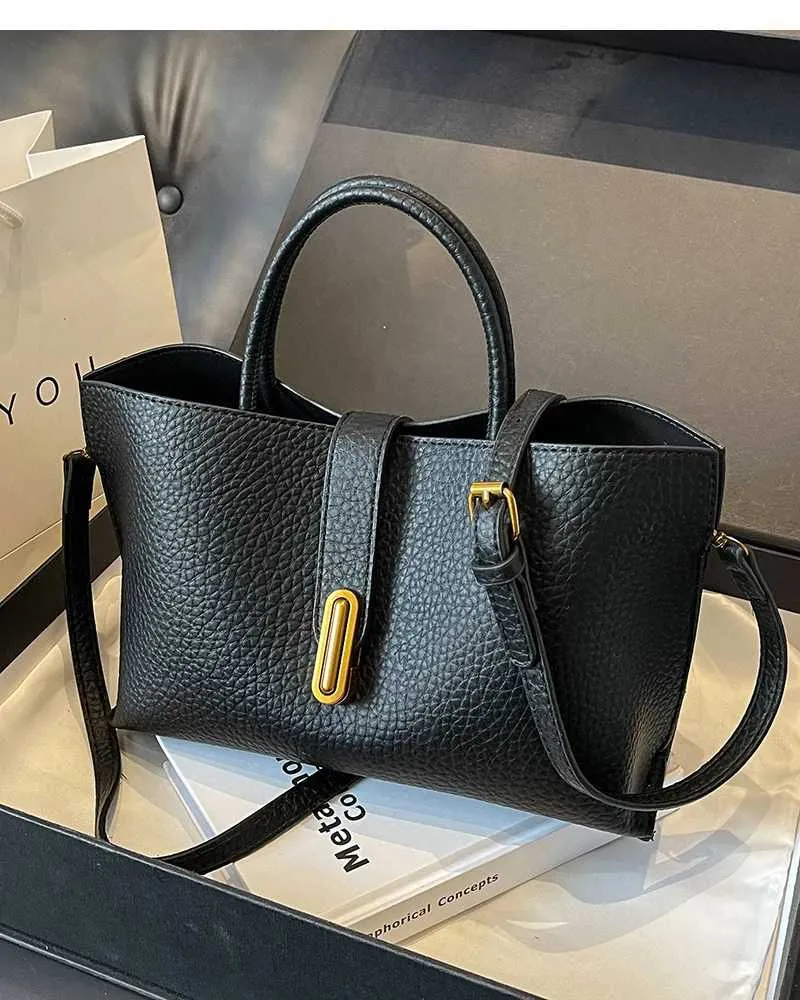 Clássico Preto PU Grande Capacidade 2024 Feminino Alta Qualidade Requintado Fivela de Fecho Bolsas Crossbody Casual Versátil_voghion.com
