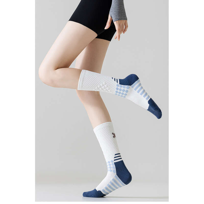Sweat Absorbing Children's Professional Sports Spring And Autumn Tube Anti Slip, Yoga Odor, Fitness Long Socks,_voghion.com