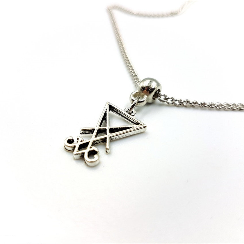 Halsketten Gothic Siegel Geschenk Symbol winzige süße L Anhänger Halskette_voghion.com