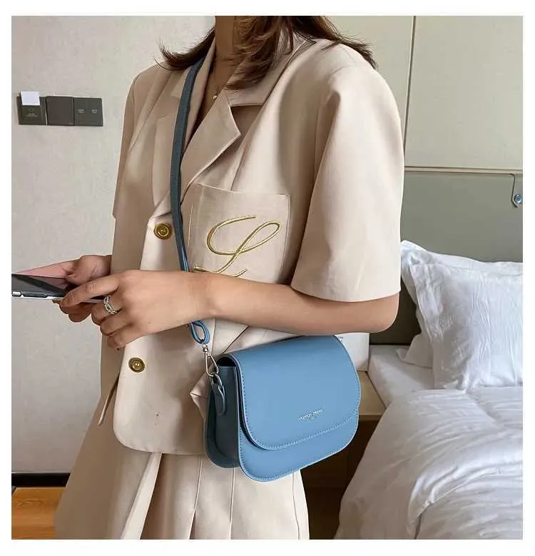 Sac à bandoulière tendance en cuir PU pour femme, sacoche à rabat de couleur unie, simple, à la mode, pochette C241021_voghion.com