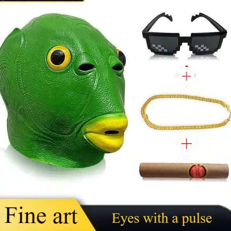 Sculptură în nisip a unui om-pește Monstru online Ancoră celebră amuzantă cu cap verde Mască de spectacol_voghion.com