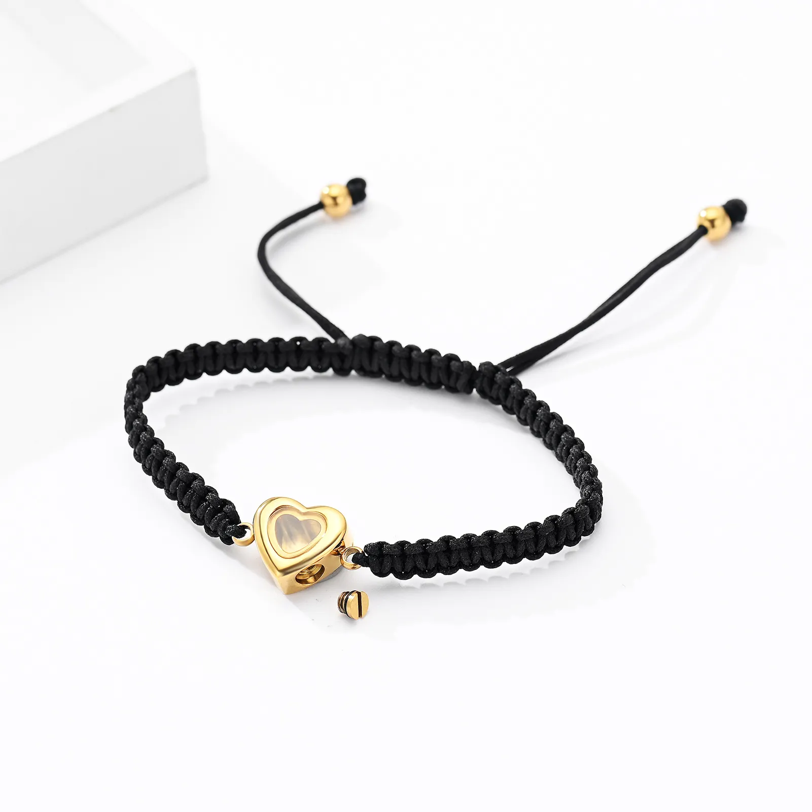 Armreif für Frauen, Gedenkarmband aus geflochtenem Seil, transparentes Herz, Mini-Urnenhalter, Andenkenschmuck, Länge verstellbar_voghion.com