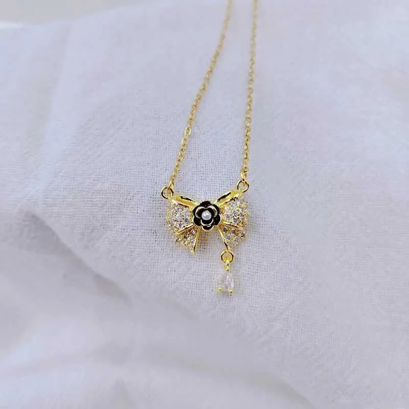 Collane con ciondolo Moda Carino Bellissimo fiocco Collana Classico Retro Romantico Nero Rosa Versatile Acciaio inossidabile_voghion.com