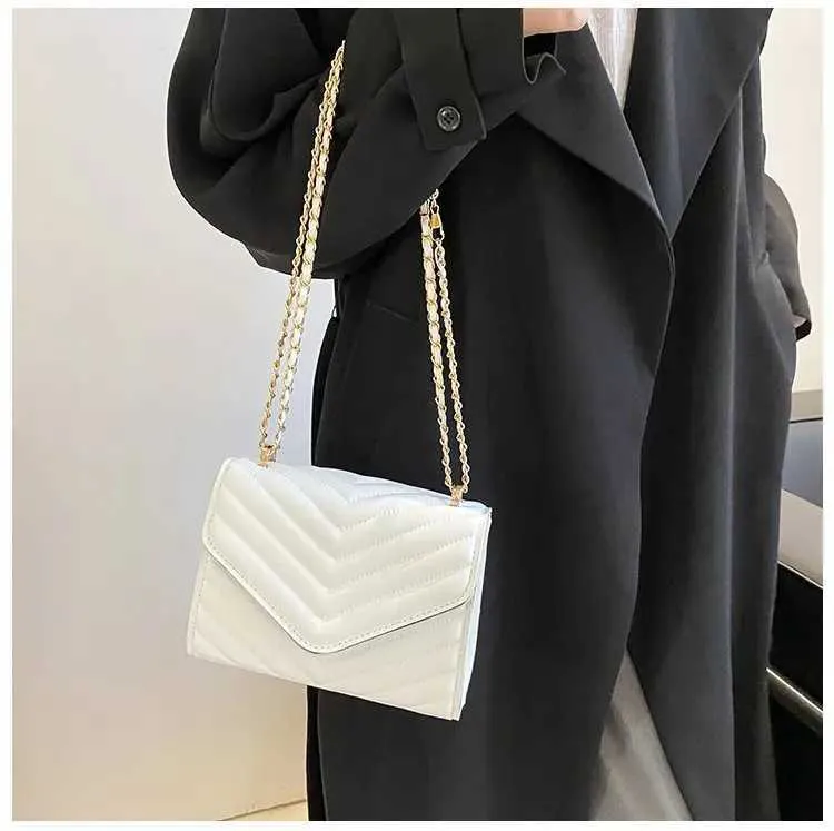 Retro Style Women's Small Crossbody Bag And Shoulder Bag Set_voghion.com