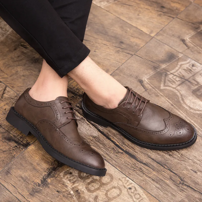 Sapatos Oxford masculinos estilo brogue para balada, negócios, traje formal italiano, moda casual, em couro, novos modelos para homens, ideais para casamentos e festas._voghion.com