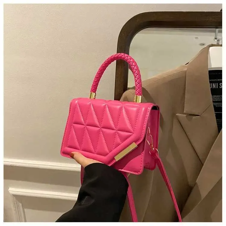 Black Plaid Shoulder Bag Designer Crossbody Handbag For Women_voghion.com