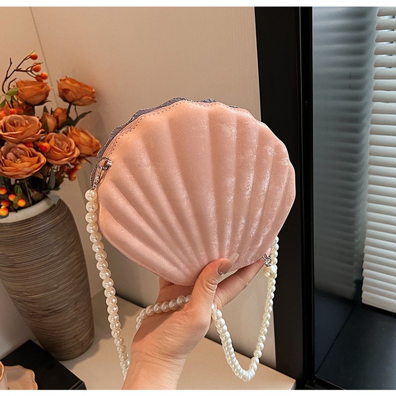 Einzigartige Nischentasche Damen 2024 Sommer neue Mode Perlen Umhängetasche ausländischer Stil einfache Muscheltasche_voghion.com