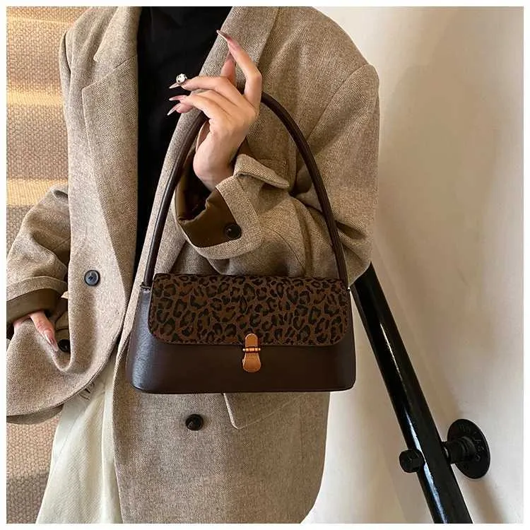 Women's Leopard Pattern Shoulder Bag Large Capacity Pu Leather_voghion.com
