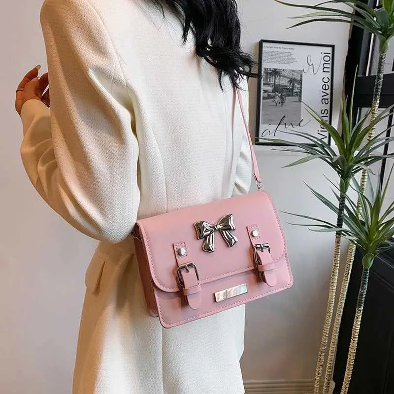 Kleine quadratische Tasche für Damen 2024 Neue Frühjahrs-/Sommermode süße Mädchenschleife personalisierte Pendel-Einzelschulter-Umhängetasche_voghion.com