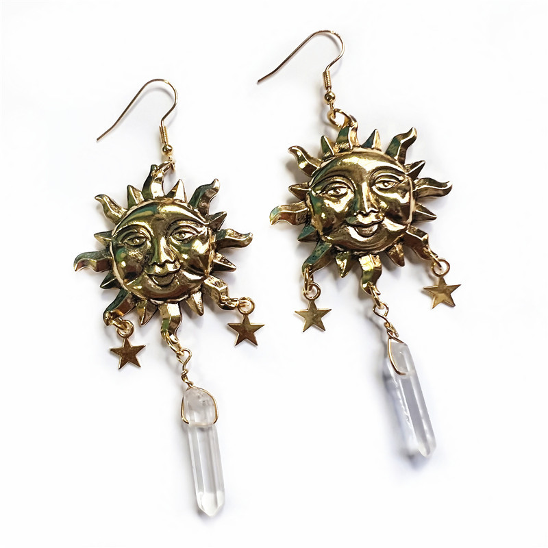 Pendientes de aro celestiales con luna sol estrella y cuarzo_voghion.com