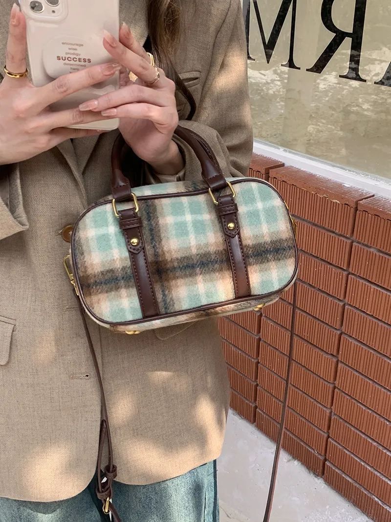 Borsa a tracolla da donna in lana, stile retrò college, stile bowling, stile Joker, stile plaid, stile New Wave_voghion.com