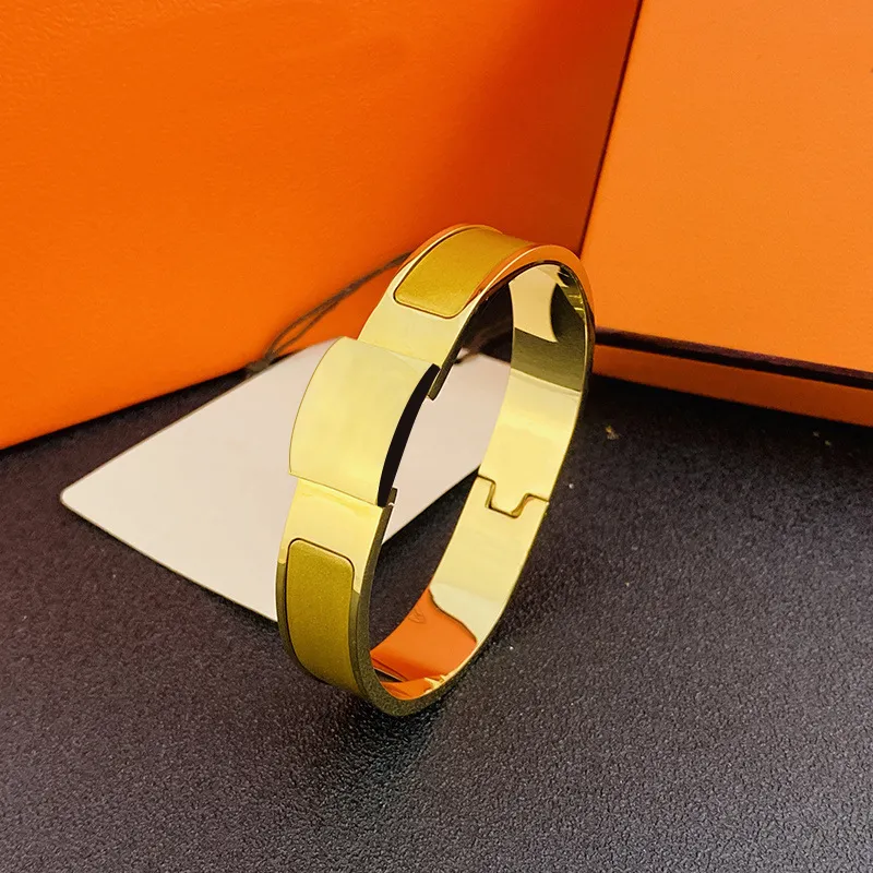 Sier Designer Modeschmuck Frauen Männer Designs Liebhaber Paare Geschenk Charm Armreifen Multi Color Titan Stahl Material_voghion.com
