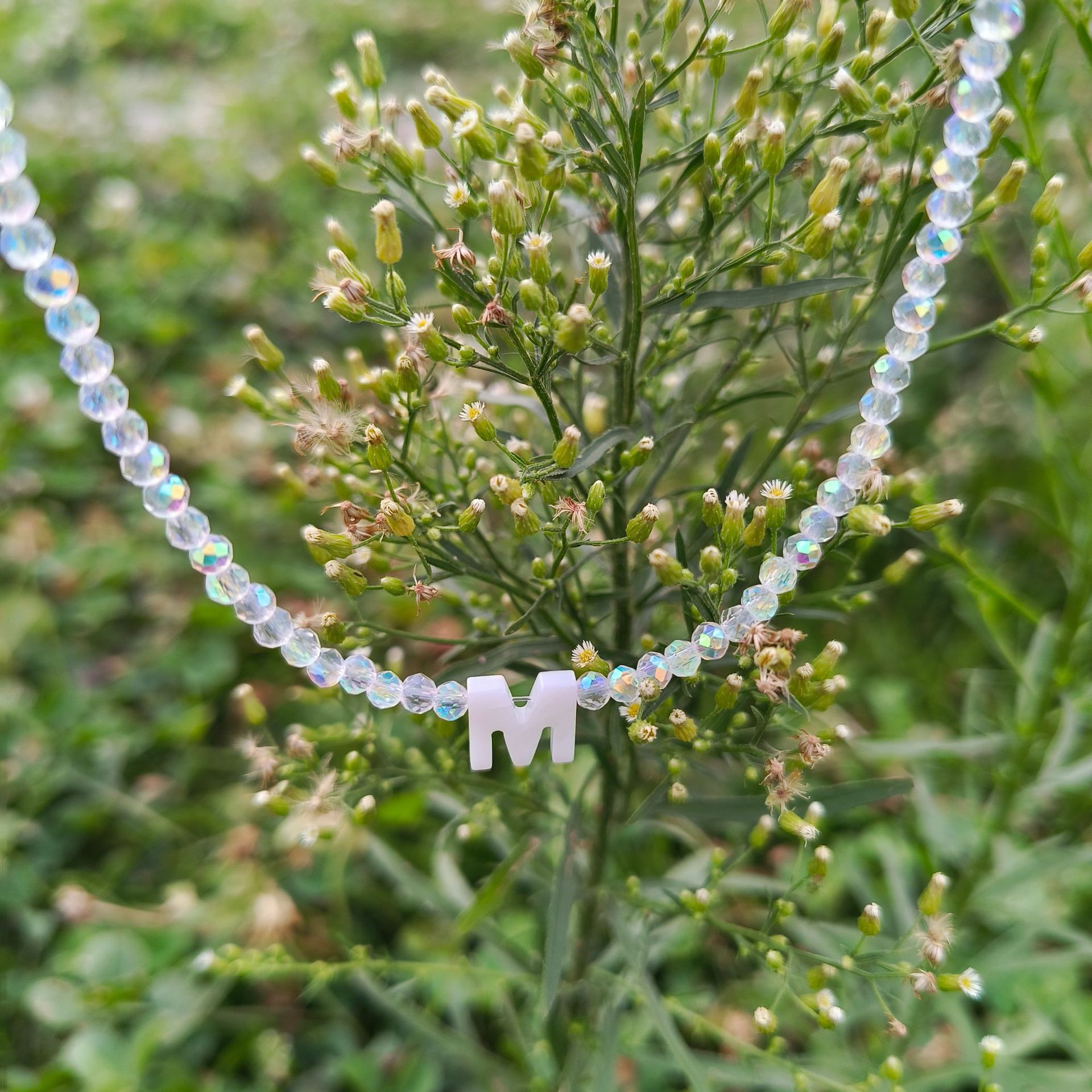 Natural Shell 26 English Letter Necklace, Simple and Fashionable, Unique Crystal Collar Chain for Women_voghion.com