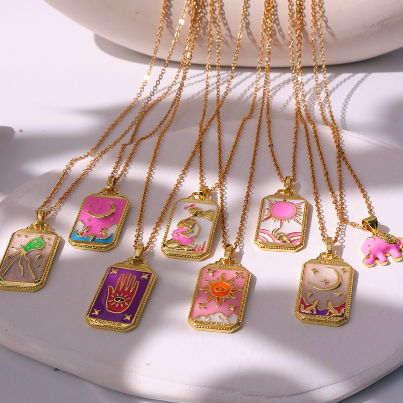 Collana quadrata in smalto rosa con goccia di olio punk tarocchi sole dio stella luna mano fiamma elefante ragazza per regali da donna HangZhi2022 nuovo_voghion.com