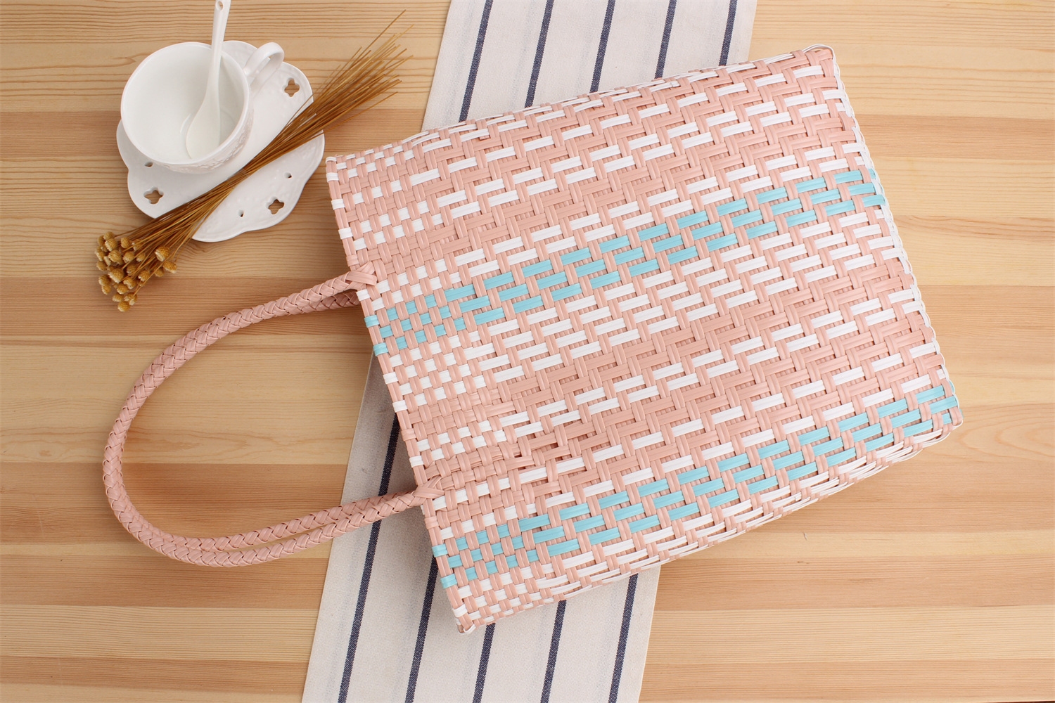 Women's Single Shoulder Straw Beach Bag Pastoral Style_voghion.com