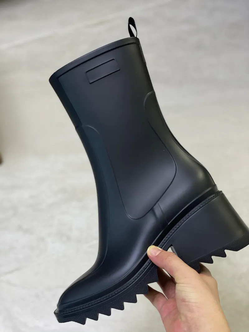 Women's Black Knee-high Waterproof Rain Boots With Platform Sole_voghion.com