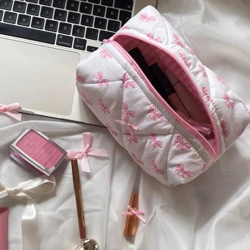 Cute cartoon bow portable travel makeup sweet high-capacity beauty storage fashionable washing bag gift Y241023_voghion.com