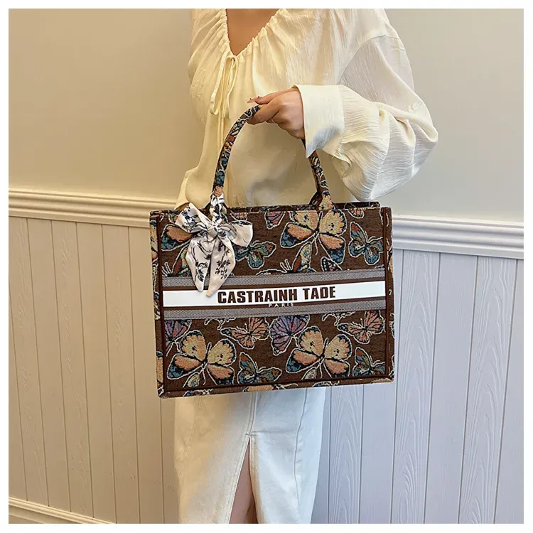 Freies Verschiffen 2025 Designer Umhängetaschen für Womans Handtasche Klappe Frauen Messenger Crossbody Gedruckt Stickerei Tasche_voghion.com