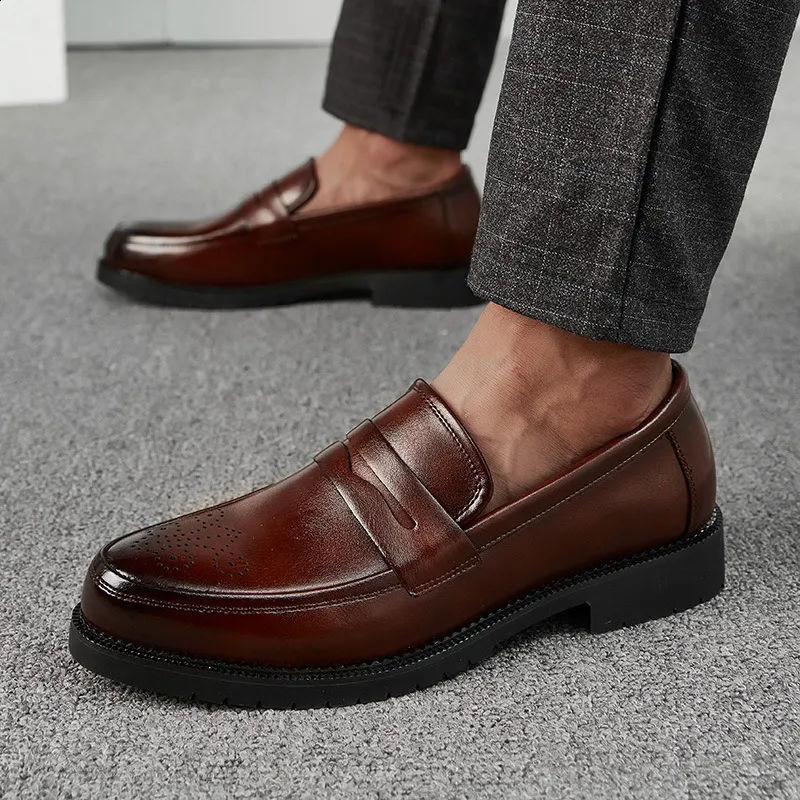Abiti da uomo con carico elevato casual adatti per feste classiche scarpe da uomo con rialzo in altezza 240911_voghion.com