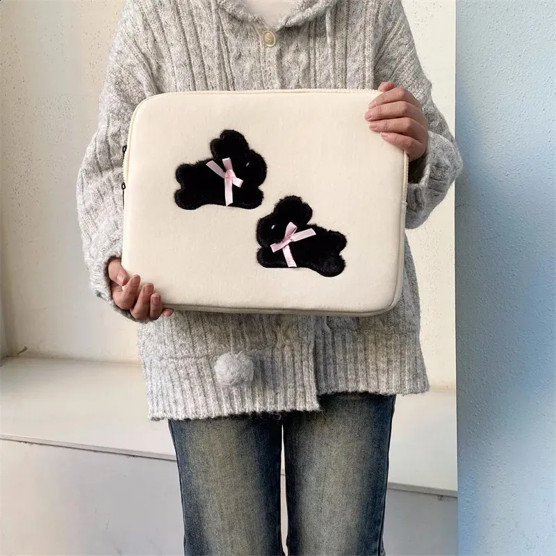 Cute Rabbit Computer Bag Suitable for iPad 9.7-11 inch bookHP 13.3141515.616 Inch Laptop Bags Protective Case 240907_voghion.com