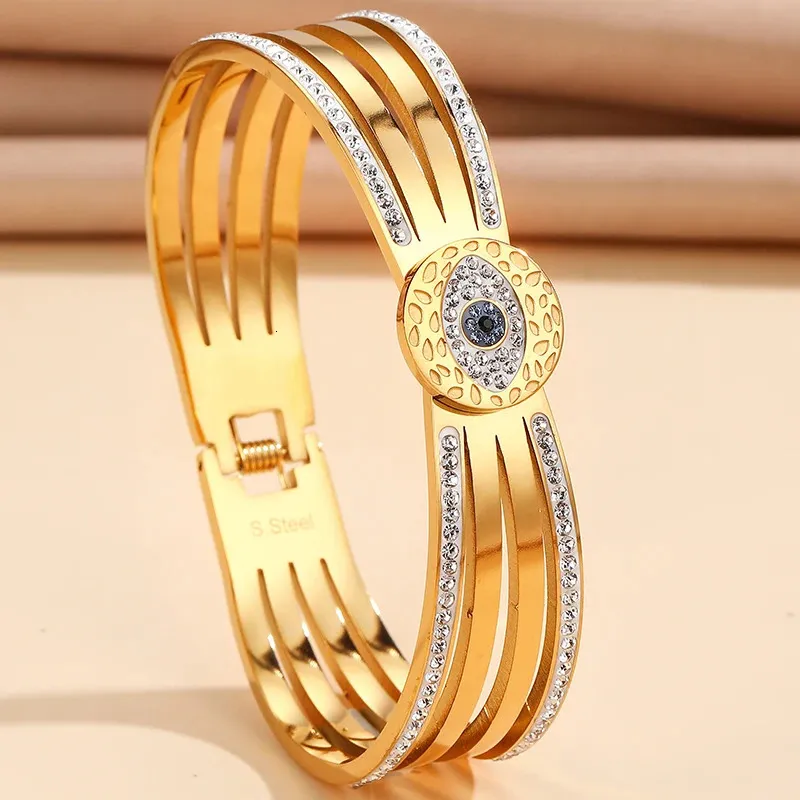 Bracelet en acier inoxydable Evil Devil Eye modèle plaqué or poli 240507_voghion.com