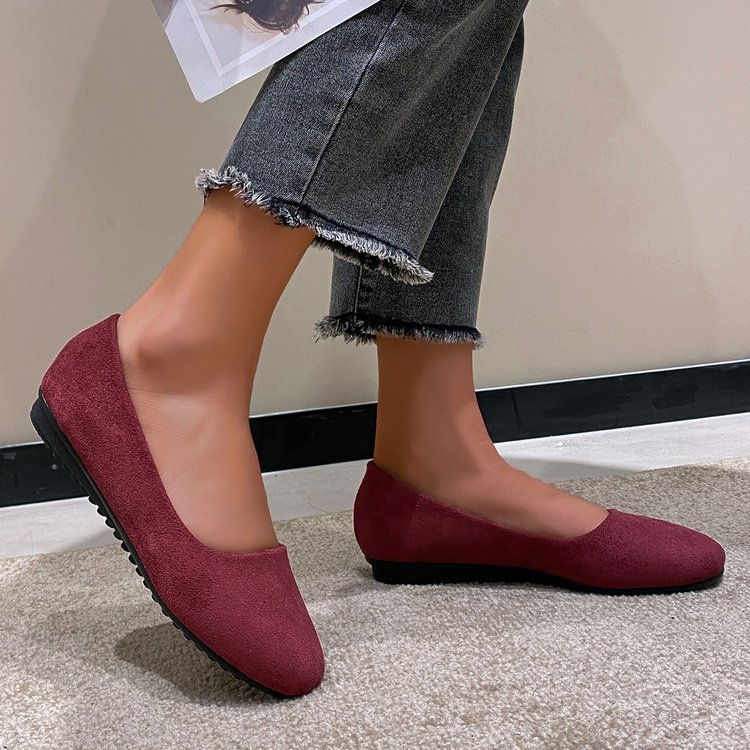 large Size Women's Shallow-mouth Shoes New Comfortable Flat-soled Suede Slip-on Women's Shoes In Stock_voghion.com