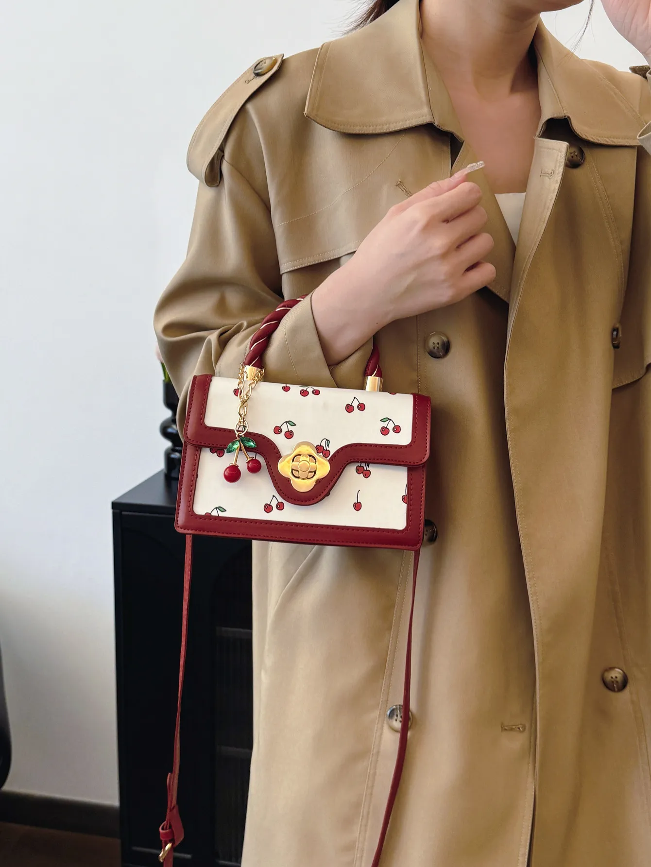 Fashion Crossbody - Cute Cherry Print Small Square Bag With Fresh Color Contrast, Lightweight For Daily Use_voghion.com
