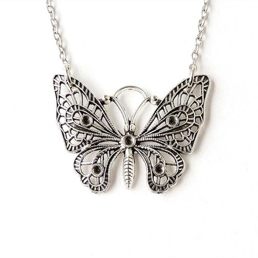 Gioielli e accessori Collana con ciondolo a farfalla in tulle d'argento vintage di grandi dimensioni_voghion.com