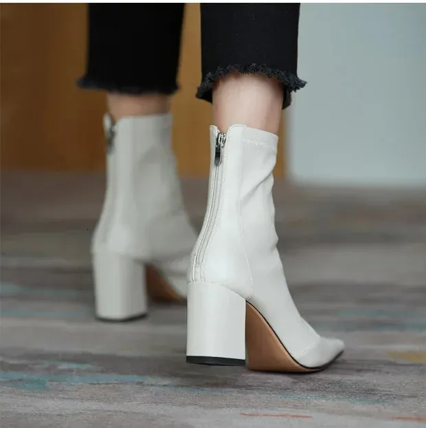 Vintage Dicke Frauen Stiefeletten Heels Boot Mode Spitzschuh Reißverschluss Winter Damenschuhe Leder Braun Kurze Booties_voghion.com
