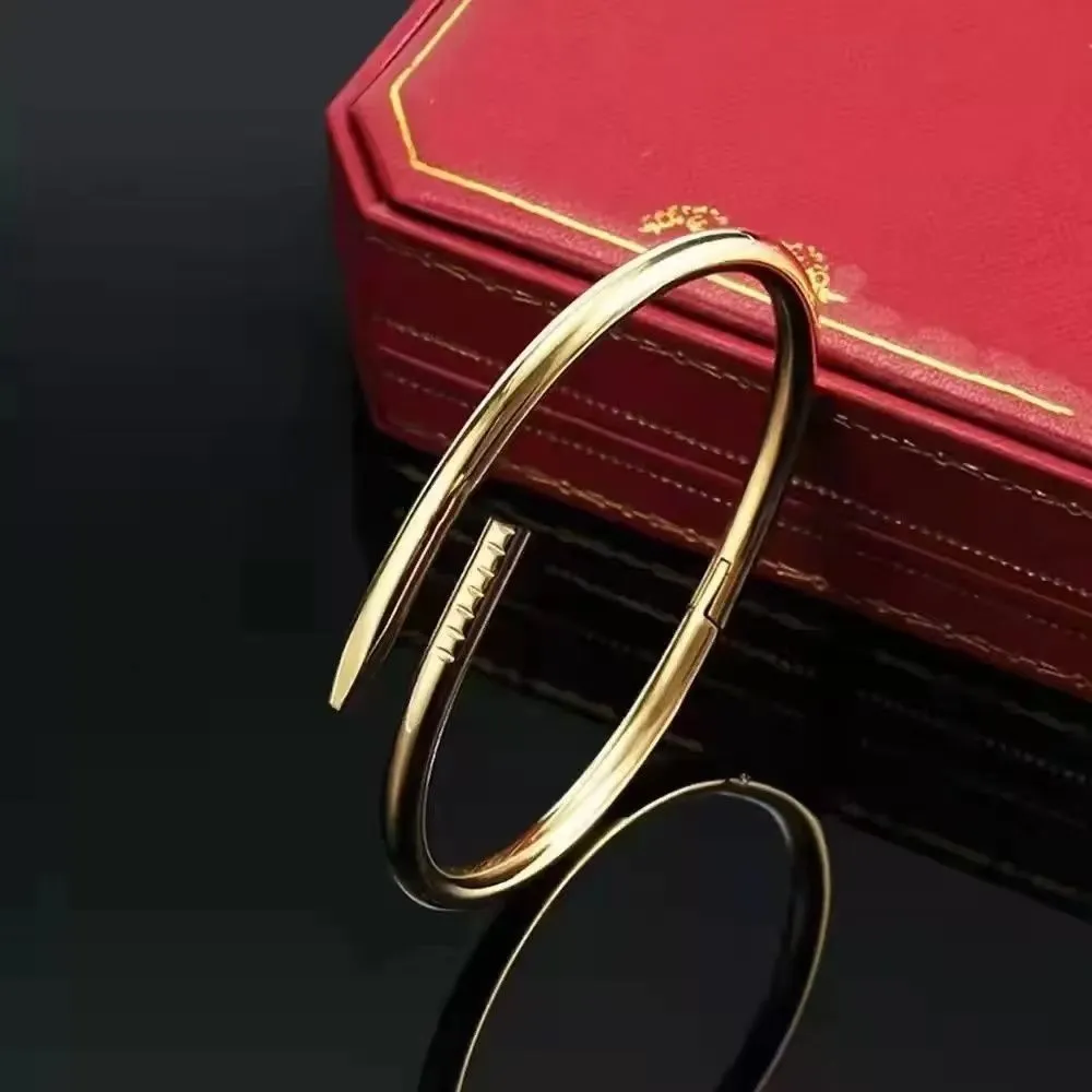 leather bracelet High Edition Small Model Slim Nail Bracelets Bangles for Women MenJewelry Designer Jewelry Design AAA_voghion.com