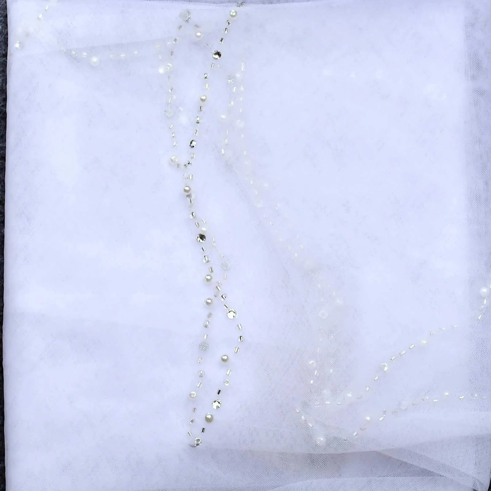 Hair Jewelry Short Wedding Veils Rhinestones Bridal Veil Crystal Beaded Bead Edge 60CM with Comb Bachelorette Party_voghion.com