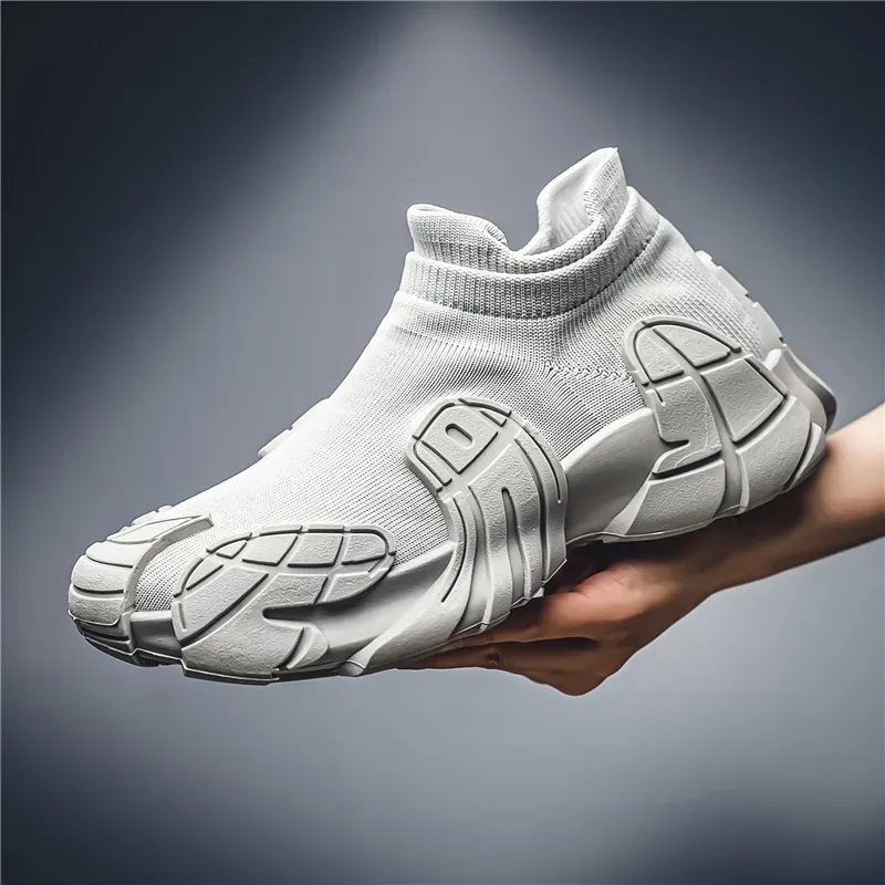 2024 Sneakers Herr Casual Herr Tenisskor Trainer Race Andningsbara Mode Loafers Löparskor För Herr_voghion.com