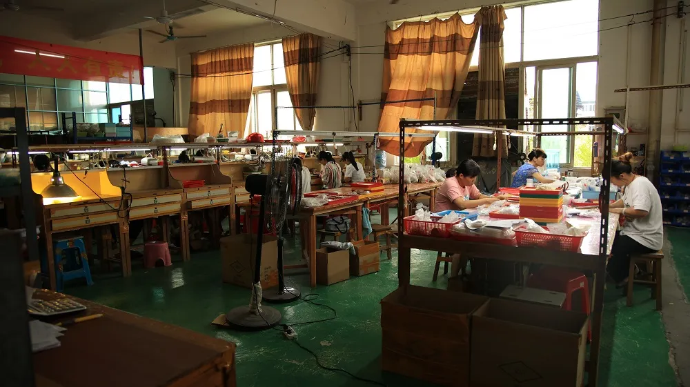 Chaînes 2022 Femmes à la mode Chaîne multicouche Port quotidien Perle de haute qualité Échantillon gratuit Bijoux_voghion.com