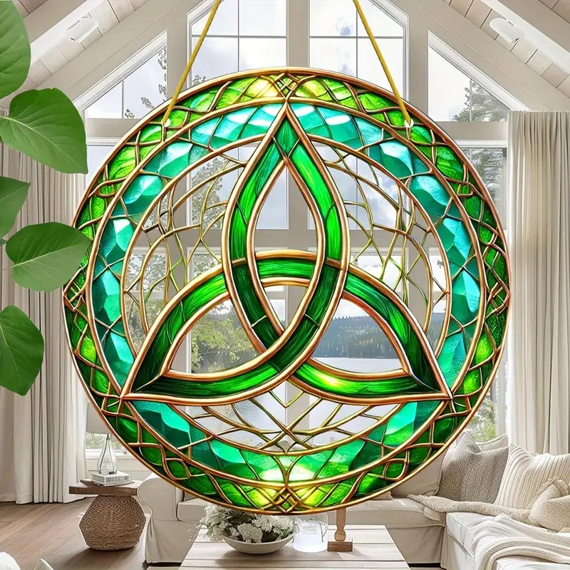 Acchiappasole con nodo celtico - Opera in acrilico color smeraldo da 8". Decorazione ispirata alla tradizione irlandese, ideale per le finestre dell'ufficio o come ricordo significativo per la festa del papà._voghion.com
