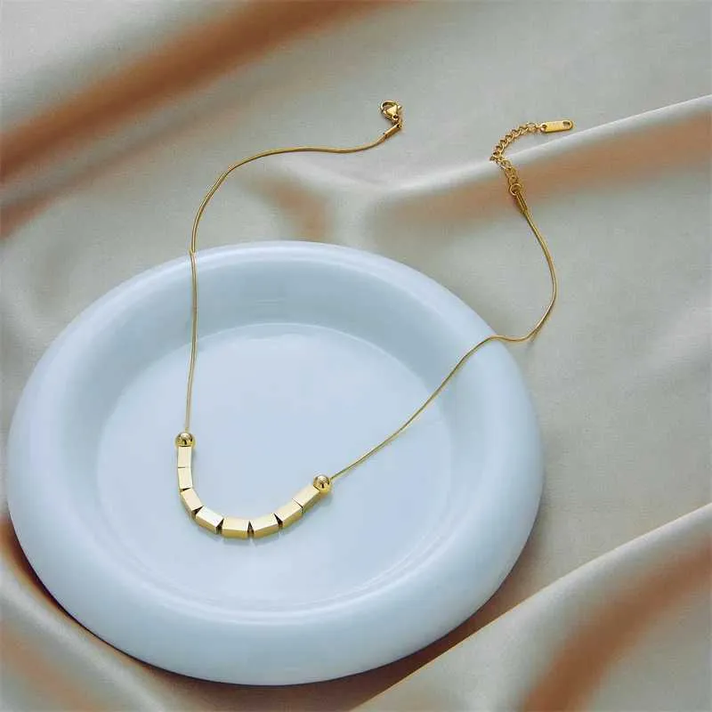 Colliers pendentifs tendance et simples, perles rondes carrées en acier inoxydable, style rétro, personnalité classique_voghion.com