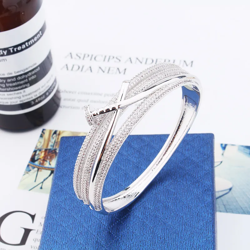 Braccialetto unisex con unghia placcato in oro, gioielli per donne, ragazze e signore, set di gioielli di design per compleanni, matrimoni e feste._voghion.com